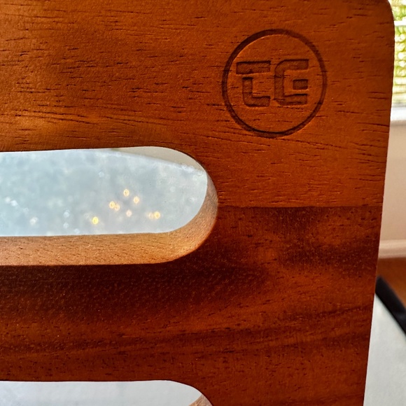 T & G Wood Cook Book Stand - Picture 6 of 6